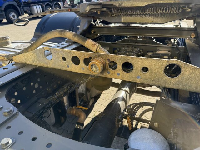 Cabeza tractora Mercedes-Benz ACTROS 1846 4x4 HAD Eur 6 Kipphydraulik Retarder: foto 7 Cabeza tractora Mercedes-Benz ACTROS 1846 4x4 HAD Eur 6 Kipphydraulik Retarder: foto 7