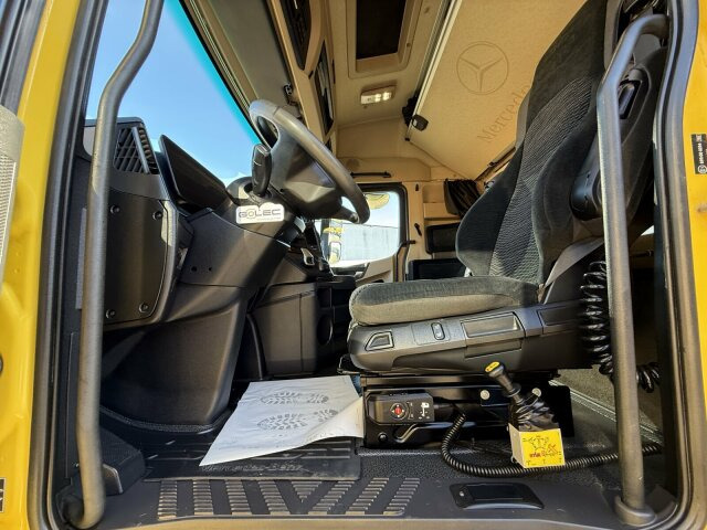 Cabeza tractora Mercedes-Benz ACTROS 1846 4x4 HAD Eur 6 Kipphydraulik Retarder: foto 13 Cabeza tractora Mercedes-Benz ACTROS 1846 4x4 HAD Eur 6 Kipphydraulik Retarder: foto 13