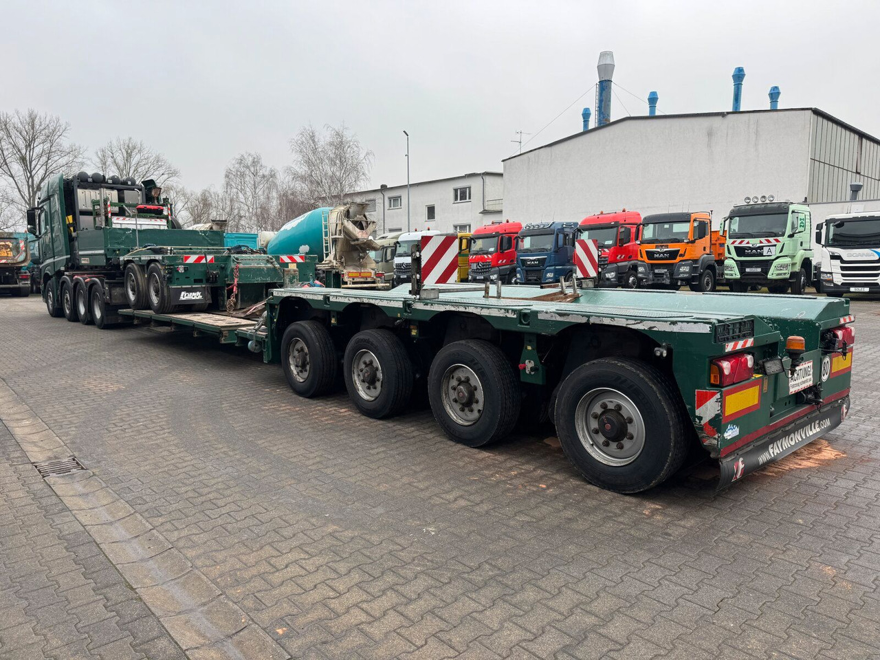 Cabeza tractora Mercedes-Benz ACTROS 4163 8x4 Schwerlast +Tieflader 4+2 *83 T: foto 8