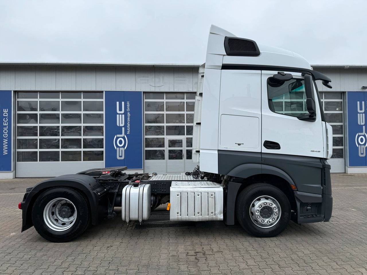 Mercedes-Benz Actros 1845 SZM 4x2 Retarder Kipphydraulik - Cabeza tractora: foto 2 Mercedes-Benz Actros 1845 SZM 4x2 Retarder Kipphydraulik - Cabeza tractora: foto 2
