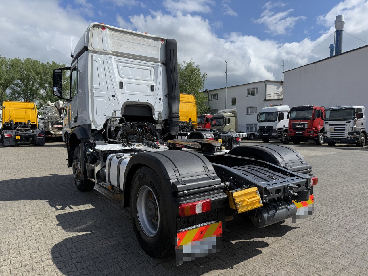 Mercedes-Benz Arocs 1843 4x2 SZM Euro 6 Kipphydraulik - Cabeza tractora: foto 5 Mercedes-Benz Arocs 1843 4x2 SZM Euro 6 Kipphydraulik - Cabeza tractora: foto 5