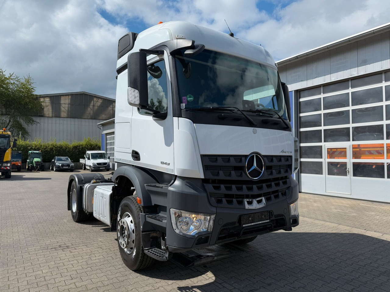 Mercedes-Benz Arocs 1843 4x2 SZM Euro 6 Kipphydraulik - Cabeza tractora: foto 1 Mercedes-Benz Arocs 1843 4x2 SZM Euro 6 Kipphydraulik - Cabeza tractora: foto 1