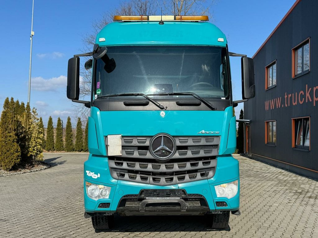 Mercedes-Benz Arocs 2142 4x4H SZM Euro 6 Kipphydraulik - Cabeza tractora: foto 3 Mercedes-Benz Arocs 2142 4x4H SZM Euro 6 Kipphydraulik - Cabeza tractora: foto 3