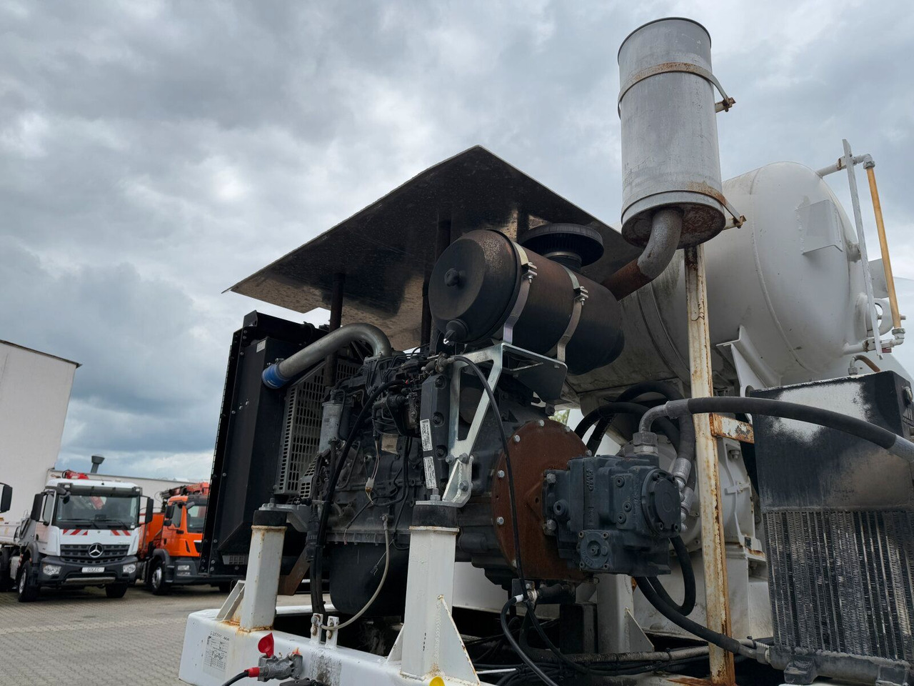 Camión Turbo´s Hoet Betonmisch Auflieger Motor aus 2019: foto 11
