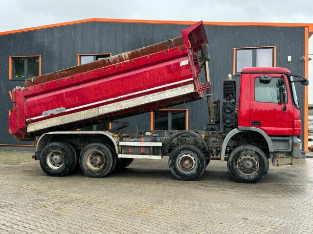 Dúmper Mercedes-Benz ACTROS 4141 EURO4 8x6 Muldenkipper: foto 15