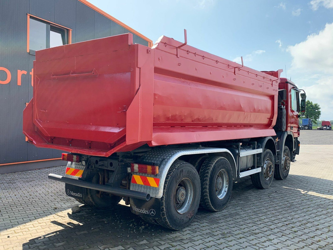 Mercedes-Benz ACTROS 4141 EURO4 8x8 Muldenkipper - Camión volquete: foto 5 Mercedes-Benz ACTROS 4141 EURO4 8x8 Muldenkipper - Camión volquete: foto 5