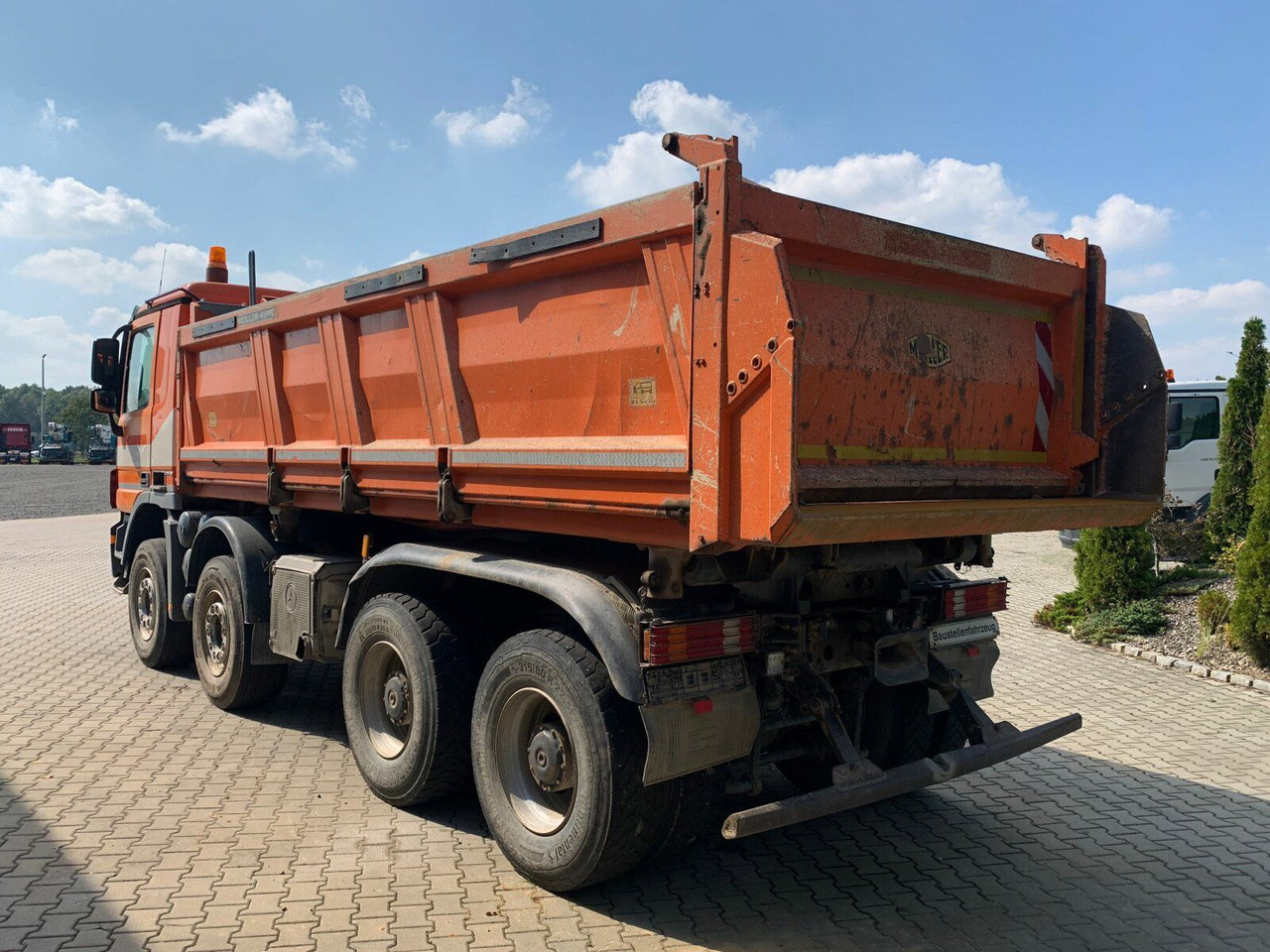 Mercedes-Benz ACTROS 4144 8x4 EURO5 Meiller Kipper Bordmatik - Camión volquete: foto 5 Mercedes-Benz ACTROS 4144 8x4 EURO5 Meiller Kipper Bordmatik - Camión volquete: foto 5