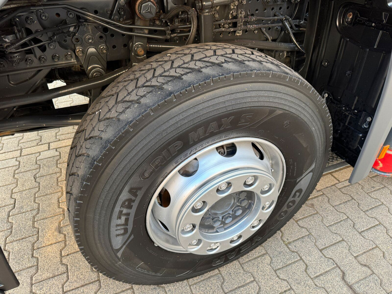 Bomba de hormigón Mercedes-Benz AROCS 3243 8x4 Euro 6 Pumi Putzmeister TMM 24-3: foto 27