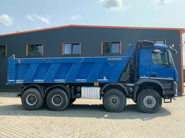 Camión volquete Mercedes-Benz AROCS 4145 8x8 EURO6 Muldenkipper TOP!: foto 9