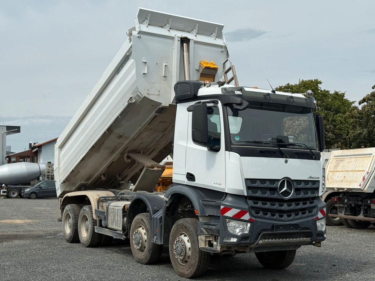 Mercedes-Benz AROCS 4145 8x8 Meiller Muldenkipper - Camión volquete: foto 2 Mercedes-Benz AROCS 4145 8x8 Meiller Muldenkipper - Camión volquete: foto 2