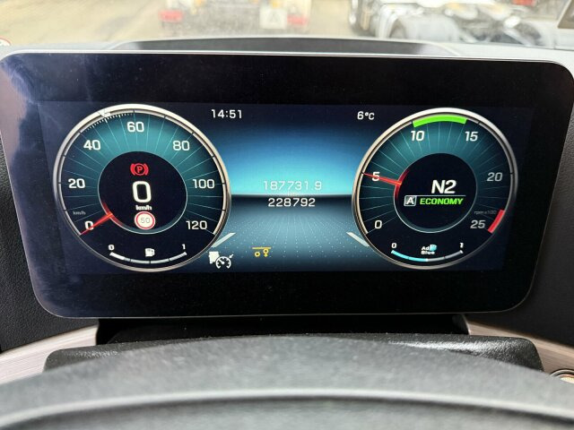 Mercedes-Benz Actros 2563 6x2 Euro 6 Abrollkipper Hyva 20-57-S - Camión chasis: foto 2 Mercedes-Benz Actros 2563 6x2 Euro 6 Abrollkipper Hyva 20-57-S - Camión chasis: foto 2