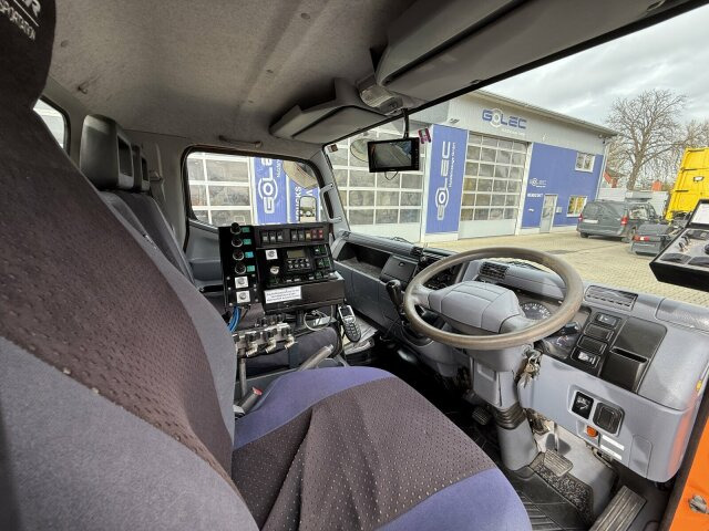 Barredora vial Mitsubishi Canter FUSO Kehrmaschine BROCK SL140 4 m³: foto 14