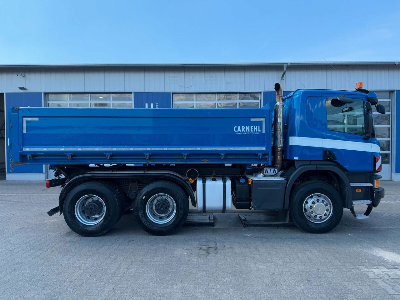 Scania P 450 6x4 Dreiseitenkipper DAUTEL - Camión volquete: foto 3 Scania P 450 6x4 Dreiseitenkipper DAUTEL - Camión volquete: foto 3