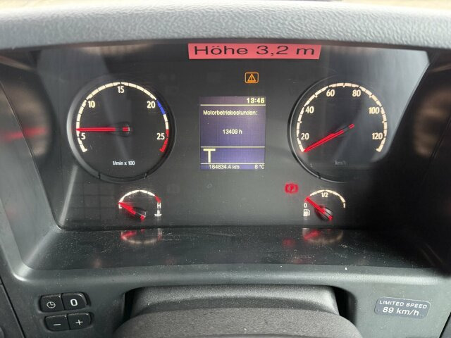 Scania P230 Kehrmaschine Johnston VT605- 6 M³ - Barredora vial: foto 3 Scania P230 Kehrmaschine Johnston VT605- 6 M³ - Barredora vial: foto 3