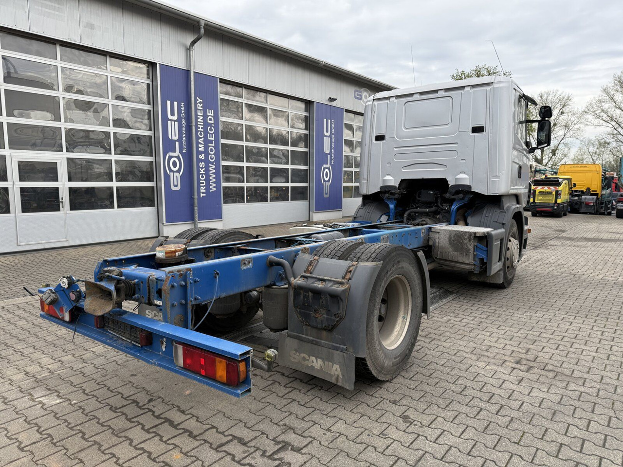 Scania R 420 Tankwagen ADR Fahrgestell Retarder Volluft - Camión cisterna: foto 3 Scania R 420 Tankwagen ADR Fahrgestell Retarder Volluft - Camión cisterna: foto 3