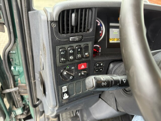 Scania R560 6x4 Holztransport Kran LOGLIFT HIAB 140S79R - Camión forestal, Camión grúa: foto 3 Scania R560 6x4 Holztransport Kran LOGLIFT HIAB 140S79R - Camión forestal, Camión grúa: foto 3