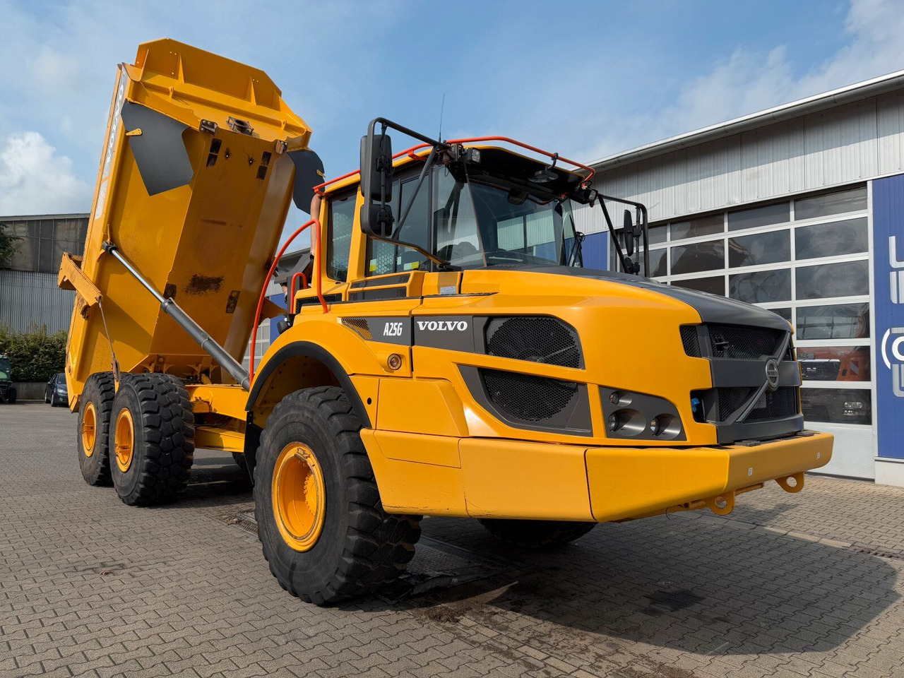 Volvo A25G Dumper 9.722 h Baujahr 2021 - Camión portacontenedor de cadenas: foto 2 Volvo A25G Dumper 9.722 h Baujahr 2021 - Camión portacontenedor de cadenas: foto 2
