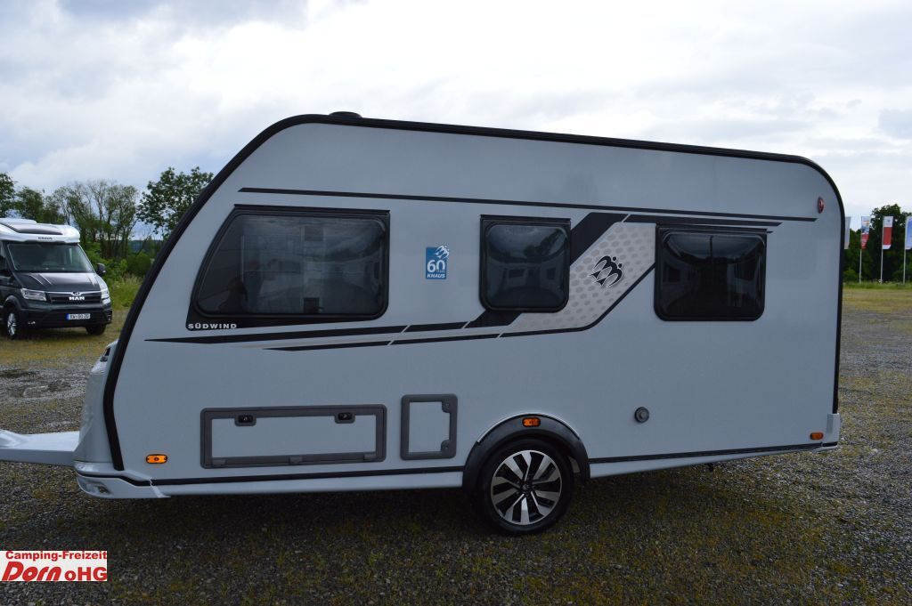 Knaus Südwind 420 QD 60 YEARS Kühlschrank 142l - Caravana: foto 4 Knaus Südwind 420 QD 60 YEARS Kühlschrank 142l - Caravana: foto 4