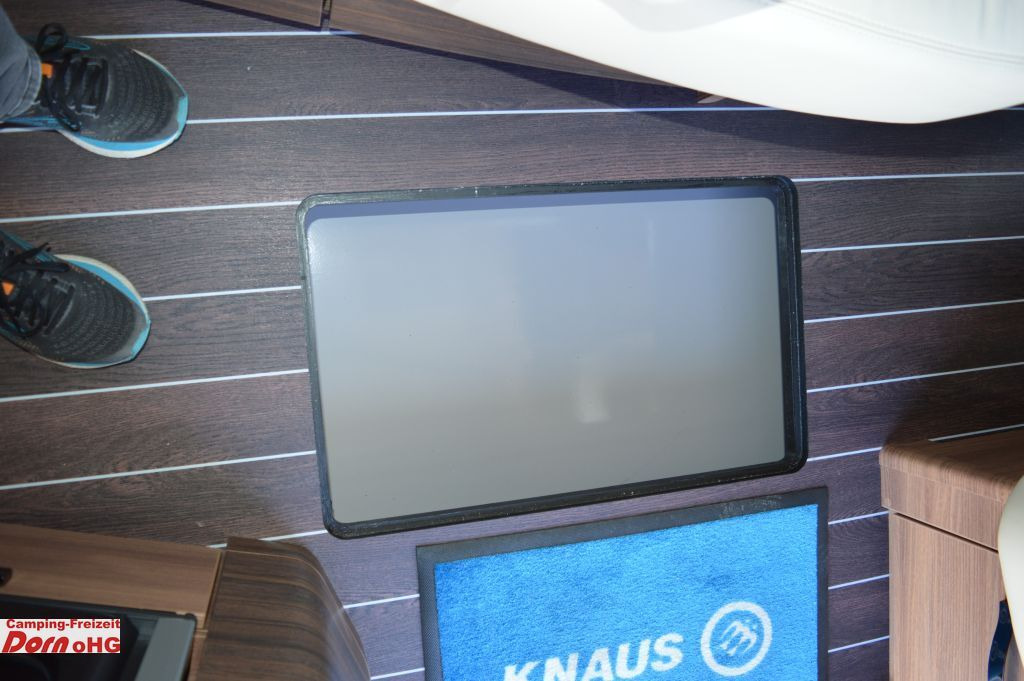 Autocaravana integral Knaus Sun I 700 LEG Automatik/180 PS: foto 23