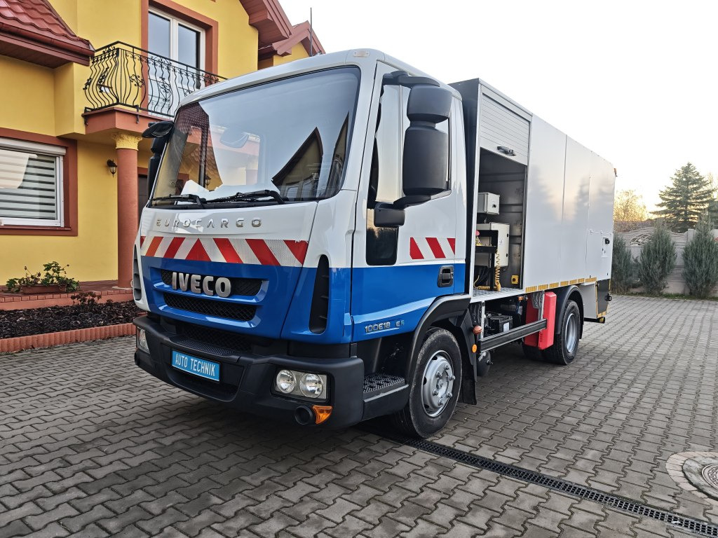 IVECO Eurocargo + IRIDE BIN WASHER CLEANER RHodέla Containerreiniger - Camión de basura: foto 1 IVECO Eurocargo + IRIDE BIN WASHER CLEANER RHodέla Containerreiniger - Camión de basura: foto 1