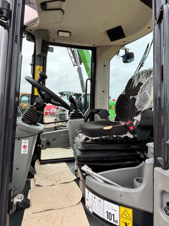 Yanmar V 120 - Cargadora de ruedas: foto 5 Yanmar V 120 - Cargadora de ruedas: foto 5