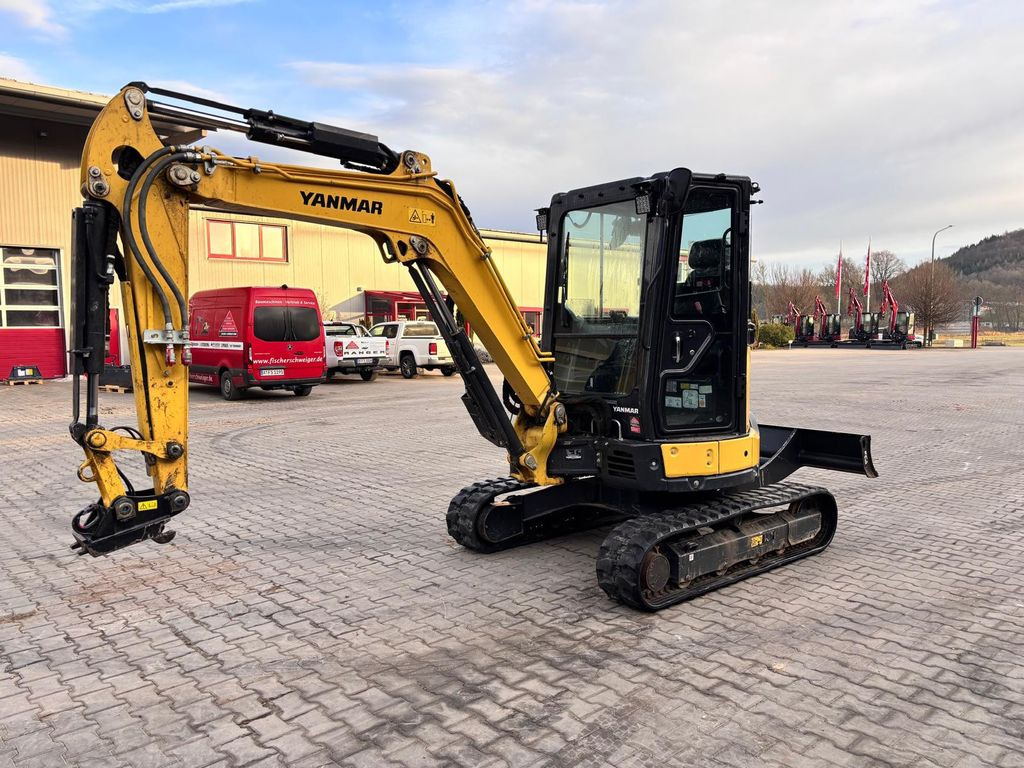 Yanmar Vio38-6 - Miniexcavadora: foto 1 Yanmar Vio38-6 - Miniexcavadora: foto 1