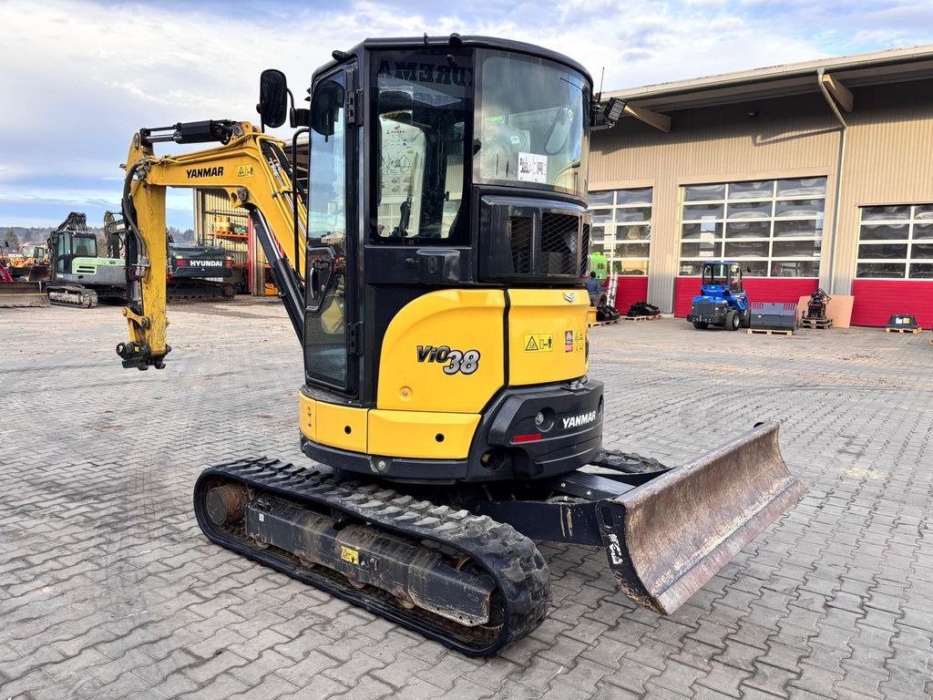 Yanmar Vio38-6 - Miniexcavadora: foto 4 Yanmar Vio38-6 - Miniexcavadora: foto 4