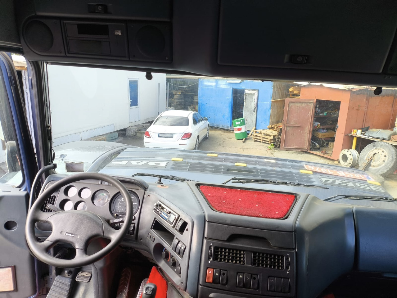Cabeza tractora DAF 95.430: foto 11