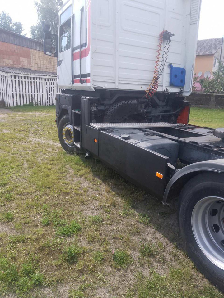 RENAULT Magnum 440 - Cabeza tractora: foto 5 RENAULT Magnum 440 - Cabeza tractora: foto 5