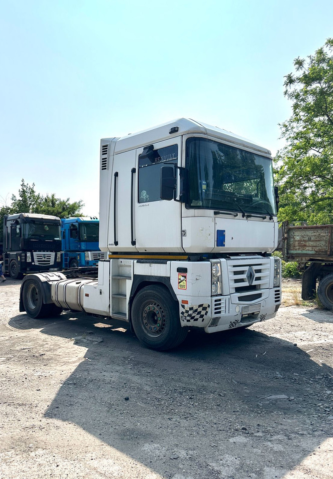 RENAULT Magnum 440 - Cabeza tractora: foto 1 RENAULT Magnum 440 - Cabeza tractora: foto 1
