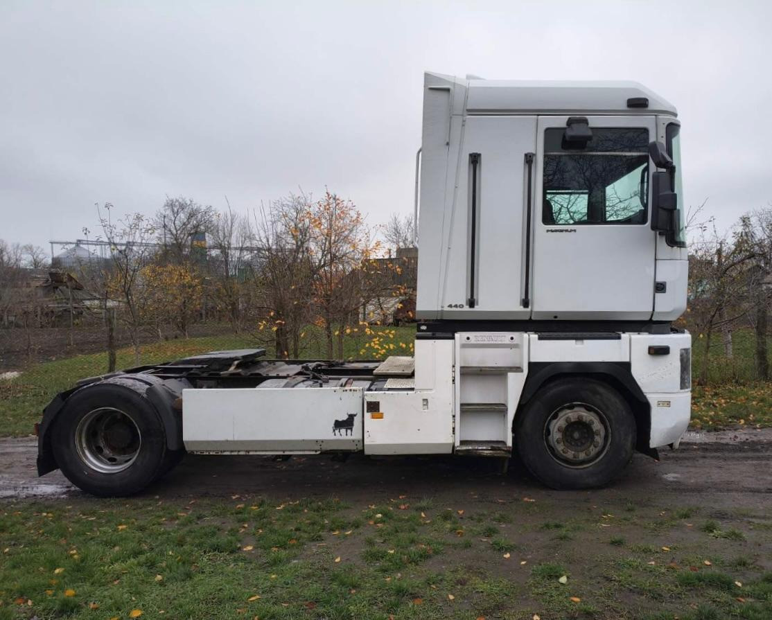 RENAULT Magnum 440 ID1482S - Cabeza tractora: foto 4 RENAULT Magnum 440 ID1482S - Cabeza tractora: foto 4