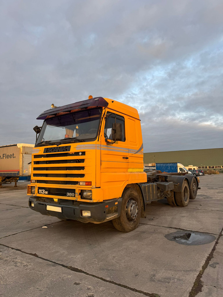 SCANIA 113M 380 - Cabeza tractora: foto 3 SCANIA 113M 380 - Cabeza tractora: foto 3