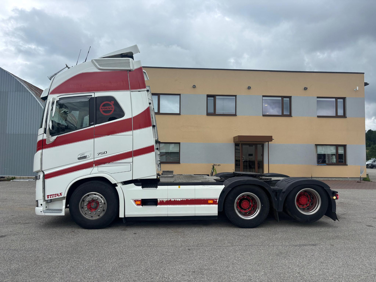 VOLVO FH16.750 - Cabeza tractora: foto 4 VOLVO FH16.750 - Cabeza tractora: foto 4