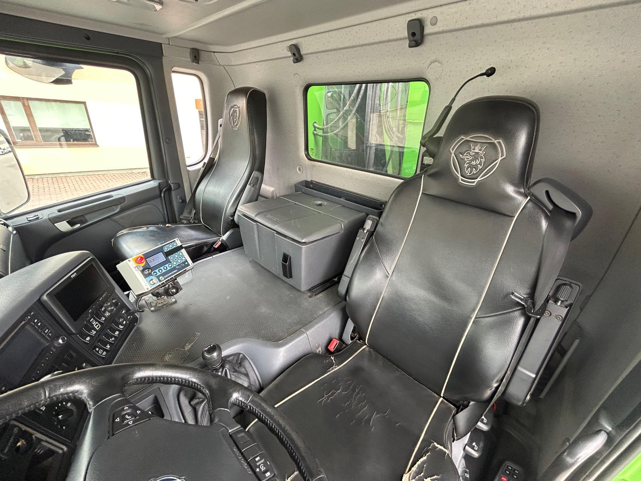Camión de basura SCANIA P410: foto 17