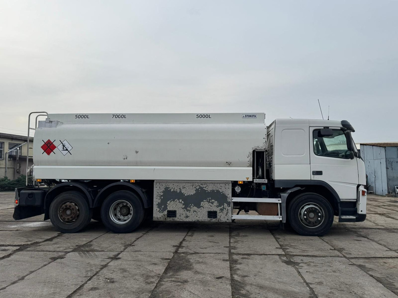 VOLVO FM12.380 - Camión cisterna: foto 3 VOLVO FM12.380 - Camión cisterna: foto 3