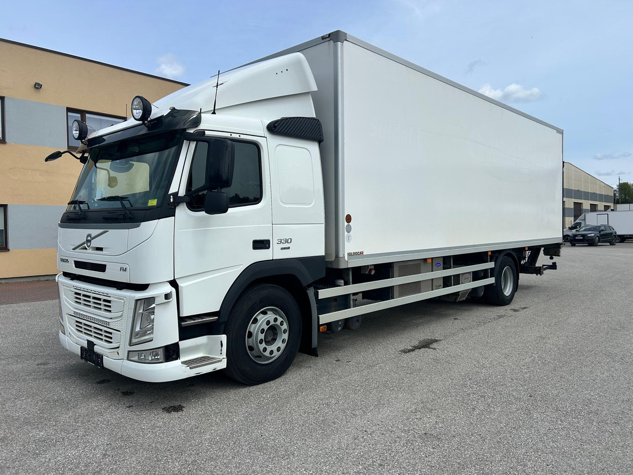 VOLVO FM330 - Camión frigorífico: foto 2 VOLVO FM330 - Camión frigorífico: foto 2