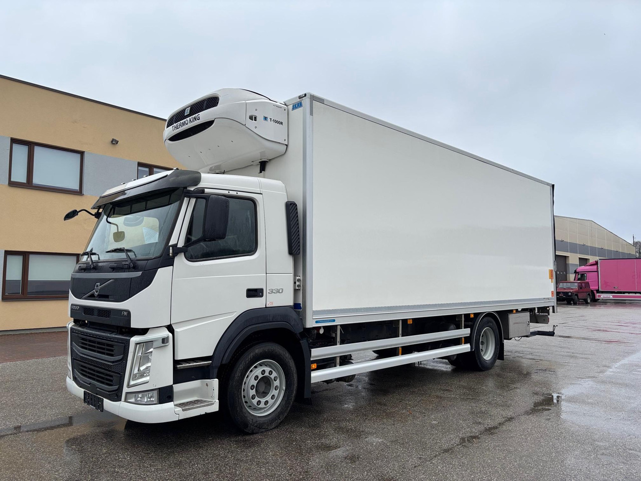 VOLVO FM330 - Camión frigorífico: foto 4 VOLVO FM330 - Camión frigorífico: foto 4