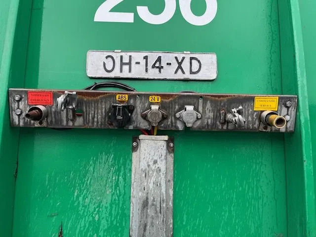 LAG 2X 2005 LAG SCHUIFZEIL TRAILER met kooiaap uitvoering - Semirremolque caja cerrada: foto 3 LAG 2X 2005 LAG SCHUIFZEIL TRAILER met kooiaap uitvoering - Semirremolque caja cerrada: foto 3