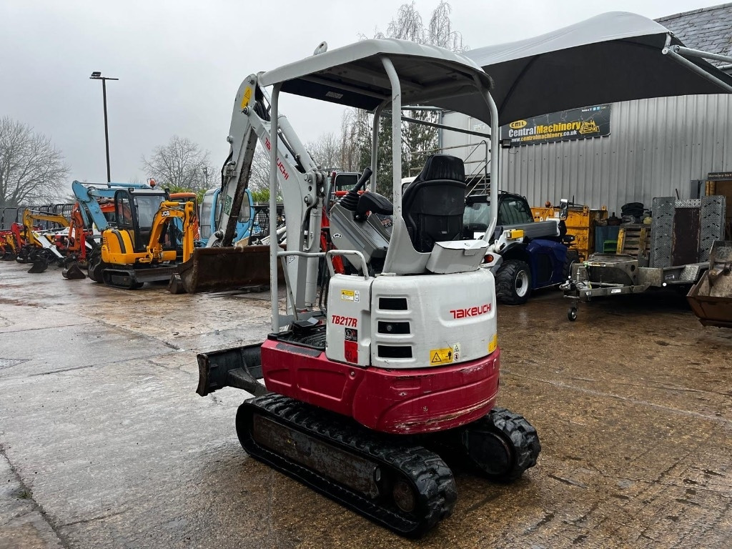 Takeuchi TB 217 R - Miniexcavadora: foto 5 Takeuchi TB 217 R - Miniexcavadora: foto 5