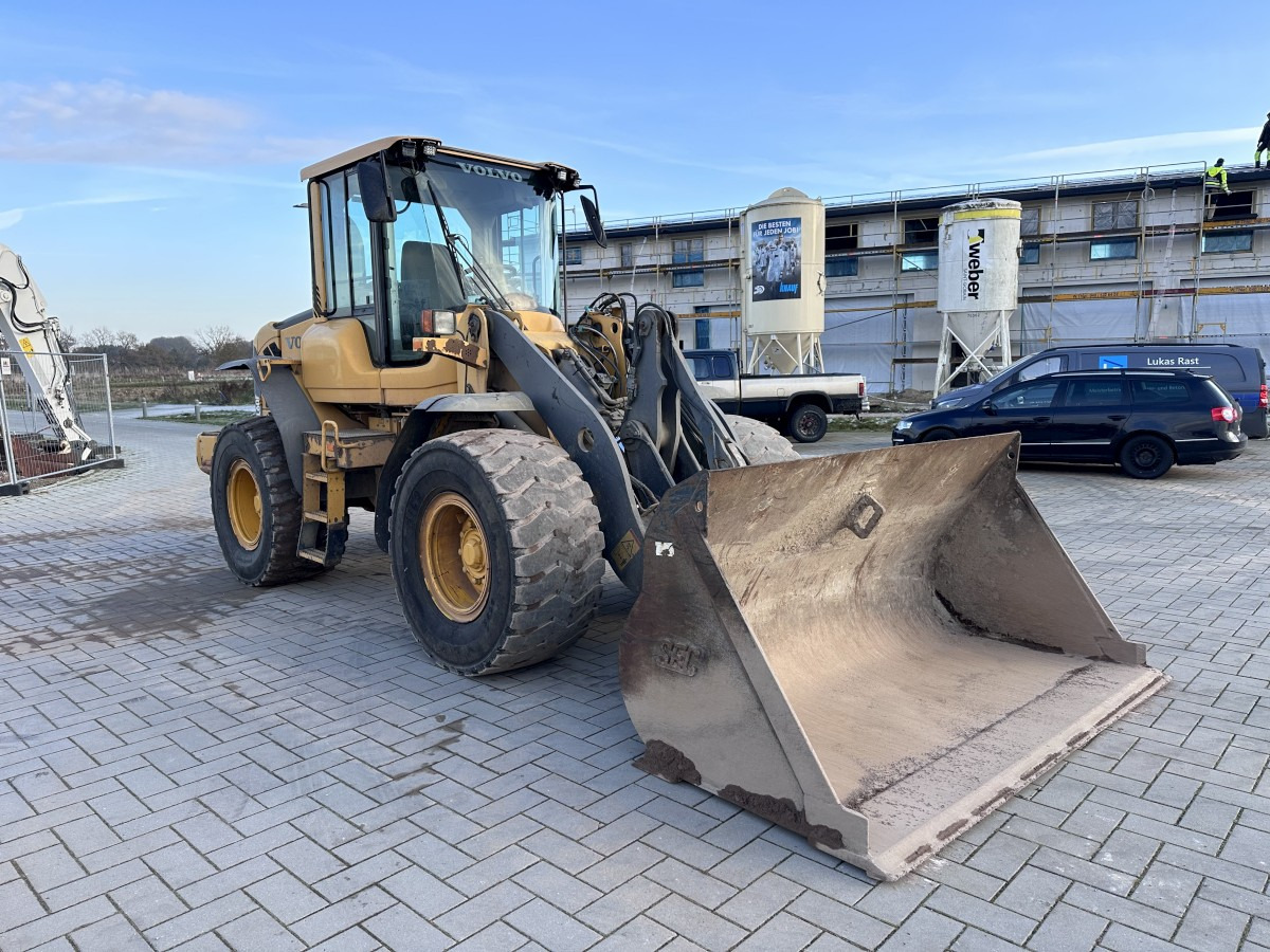 VOLVO L 60 F low Hours Klima Very good Condition - Cargadora de ruedas: foto 4 VOLVO L 60 F low Hours Klima Very good Condition - Cargadora de ruedas: foto 4
