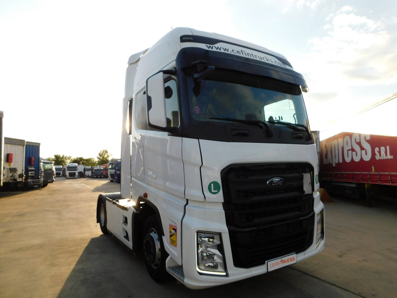 Ford F max 4x2 scab e6 12s2620 - Cabeza tractora: foto 2 Ford F max 4x2 scab e6 12s2620 - Cabeza tractora: foto 2
