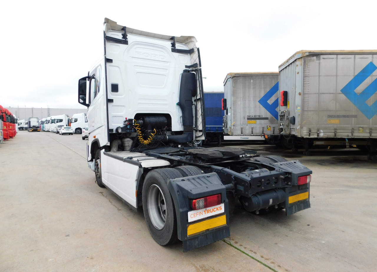 Ford F max 4x2 scab e6 12s2620 - Cabeza tractora: foto 4 Ford F max 4x2 scab e6 12s2620 - Cabeza tractora: foto 4