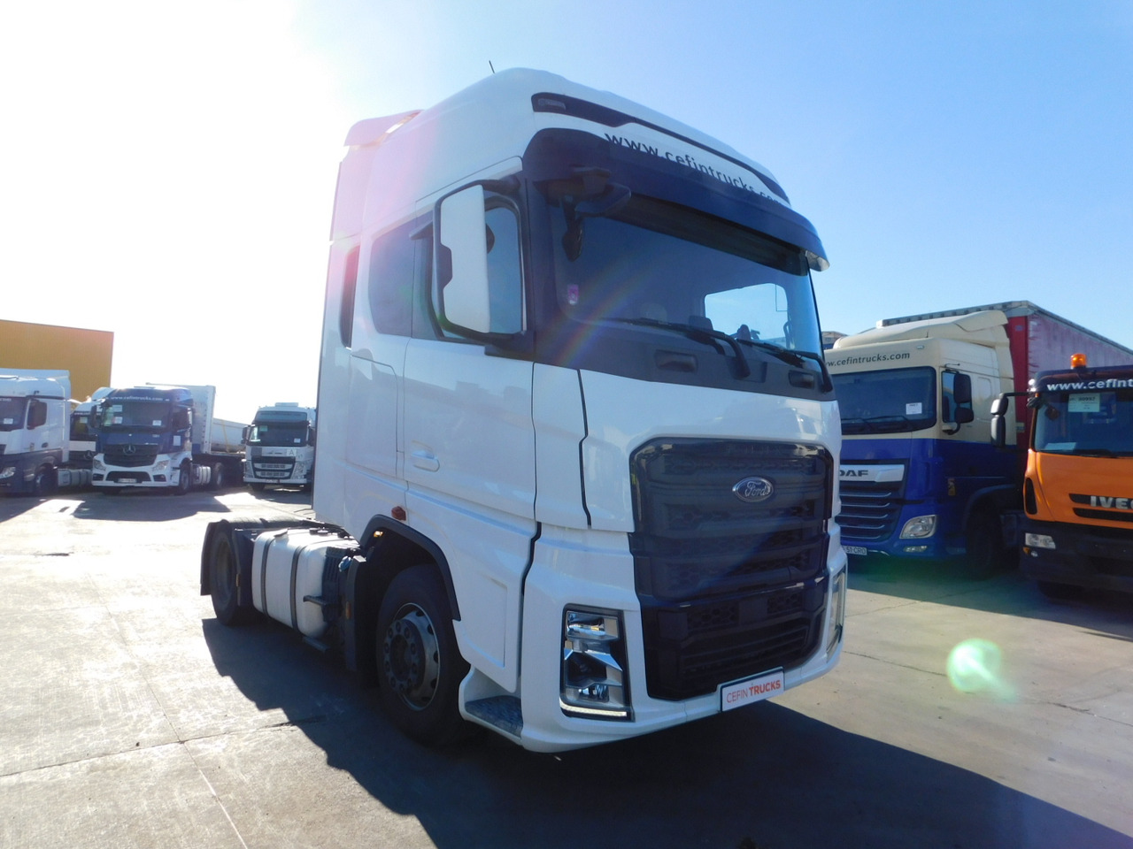 Ford F max 4x2 scab e6 12s2620 - Cabeza tractora: foto 2 Ford F max 4x2 scab e6 12s2620 - Cabeza tractora: foto 2