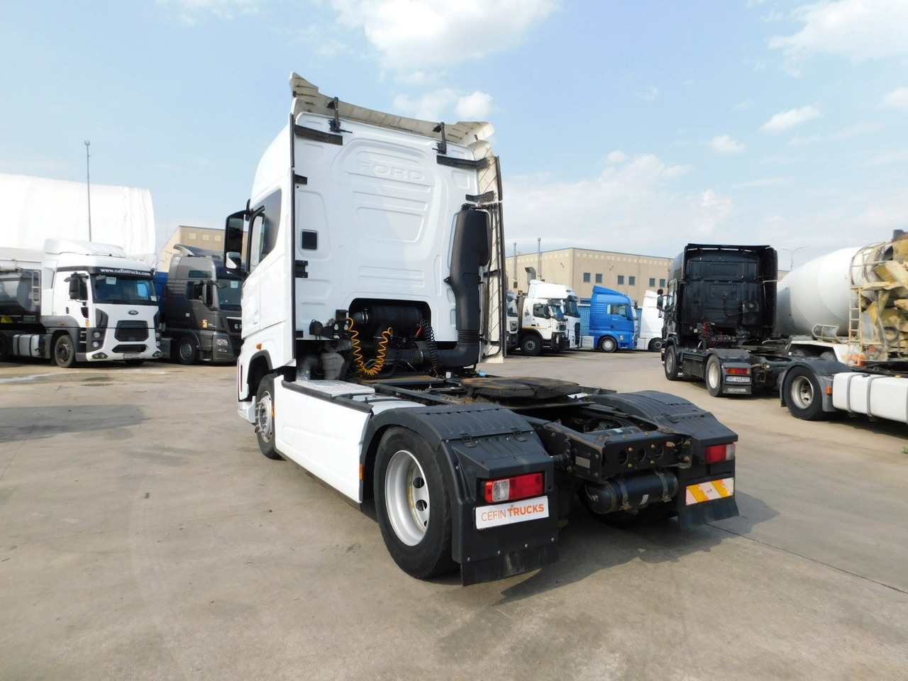 Ford F max 4x2 scab e6 12s2620 - Cabeza tractora: foto 4 Ford F max 4x2 scab e6 12s2620 - Cabeza tractora: foto 4