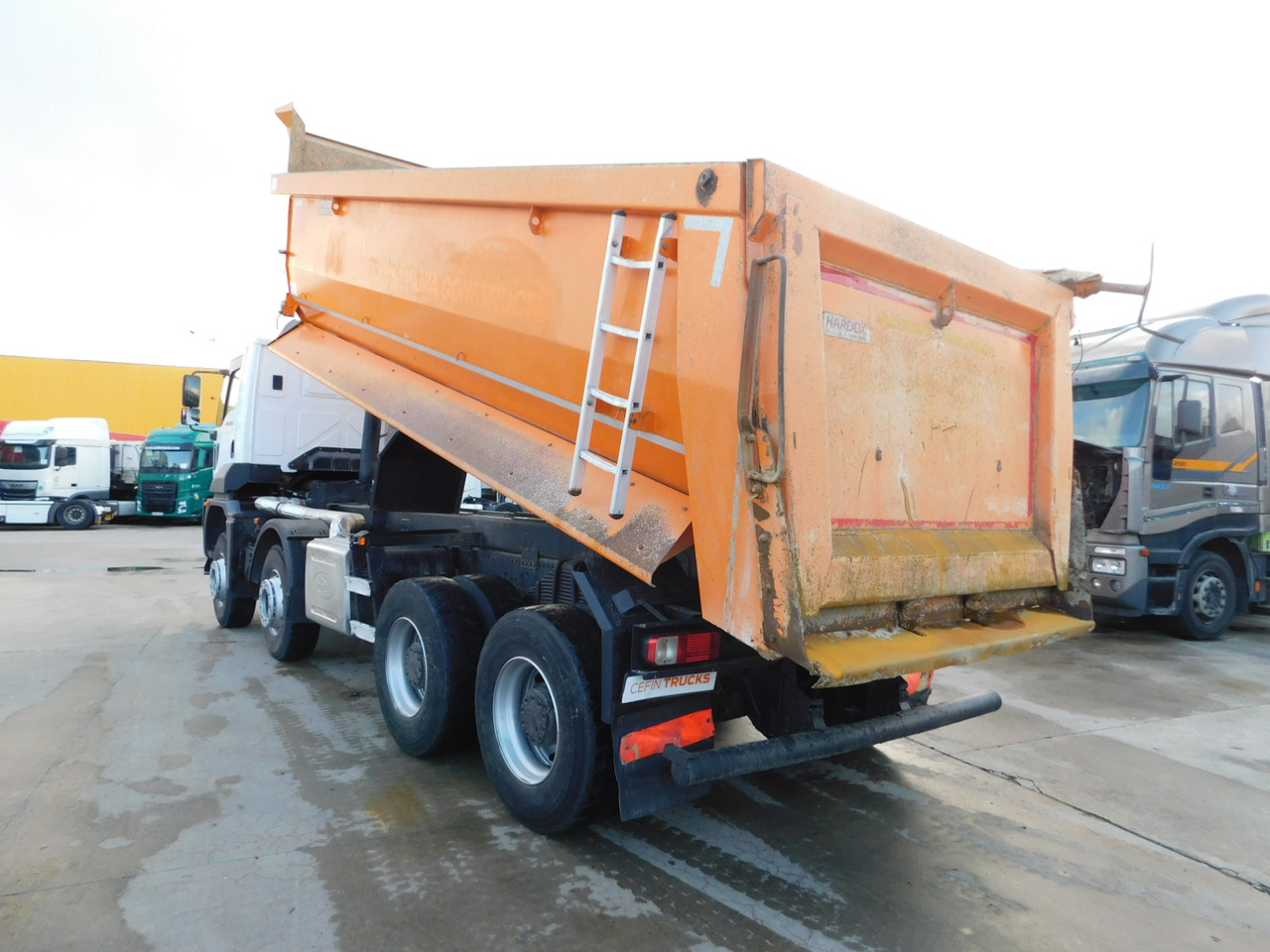 Ford 4142d 8x4 dcab e6 12tx2210 - Camión volquete: foto 4 Ford 4142d 8x4 dcab e6 12tx2210 - Camión volquete: foto 4