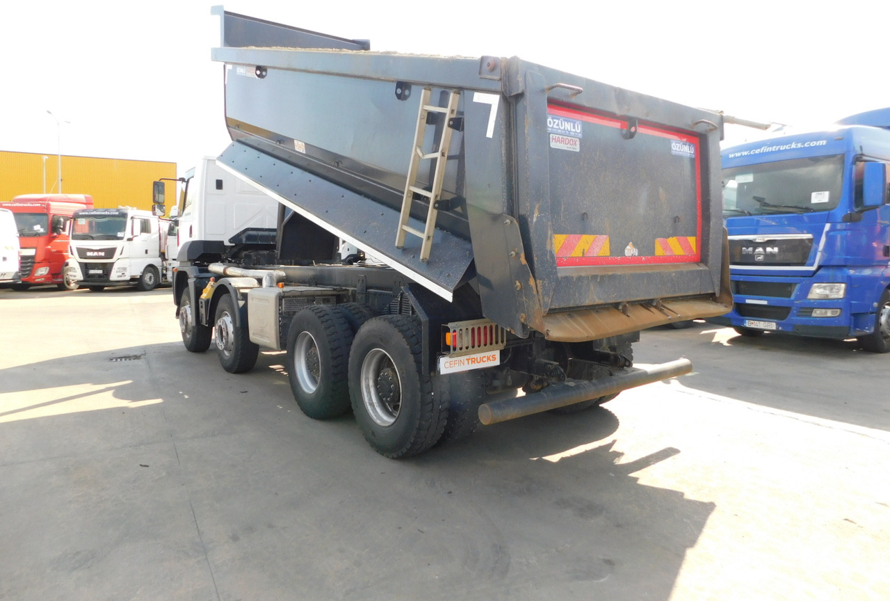 Ford 4142d 8x4 dcab e6 16s2230 - Camión volquete: foto 4 Ford 4142d 8x4 dcab e6 16s2230 - Camión volquete: foto 4