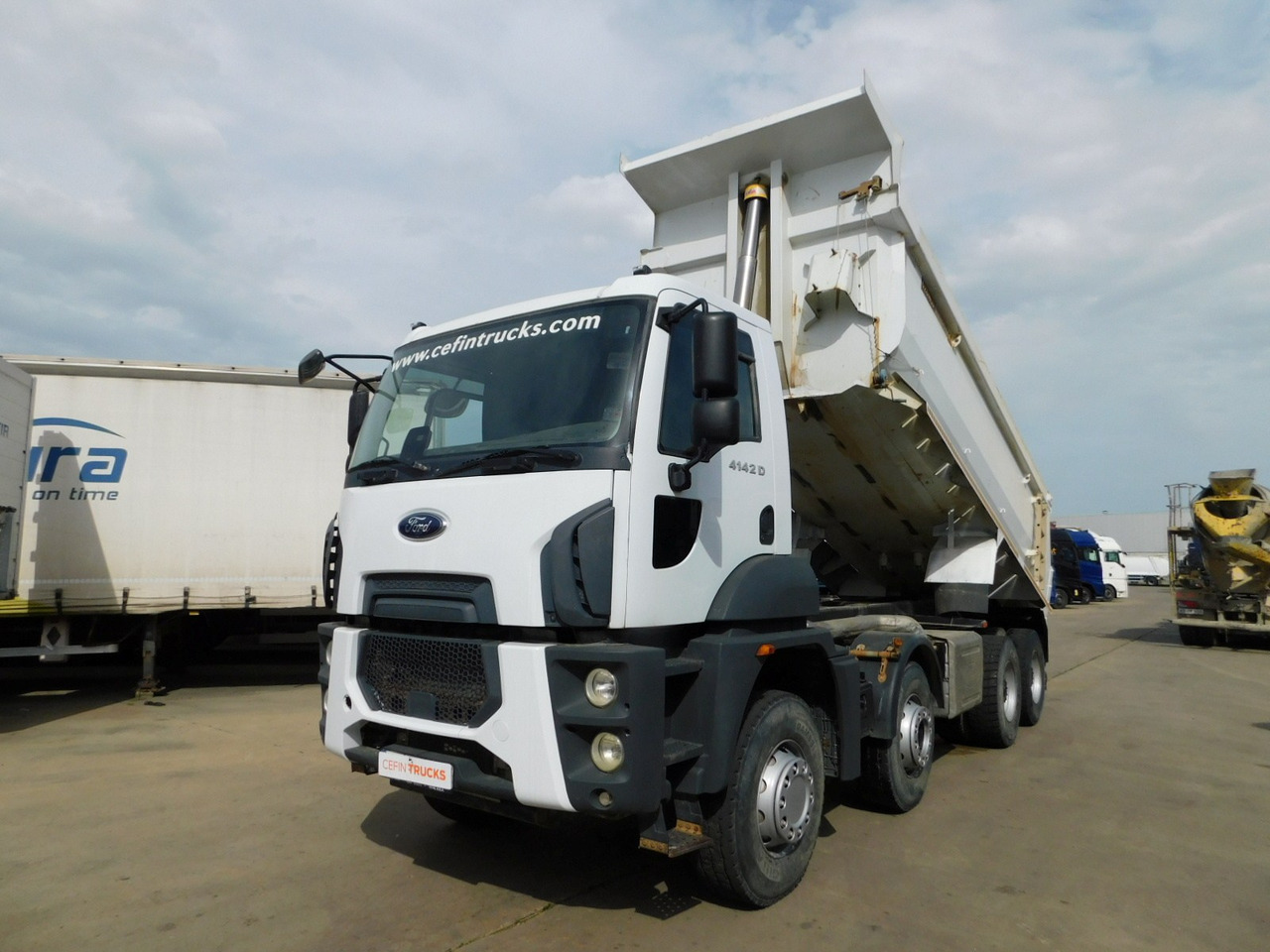 Ford 4142d 8x4 dcab e6 16s2230 - Camión volquete: foto 1 Ford 4142d 8x4 dcab e6 16s2230 - Camión volquete: foto 1