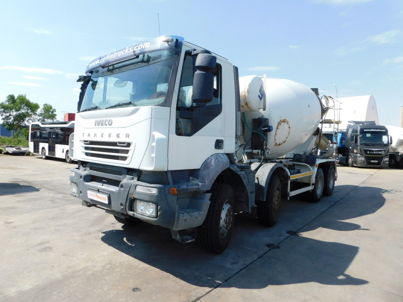 Iveco Trakker ad340t41b - Camión hormigonera: foto 1 Iveco Trakker ad340t41b - Camión hormigonera: foto 1
