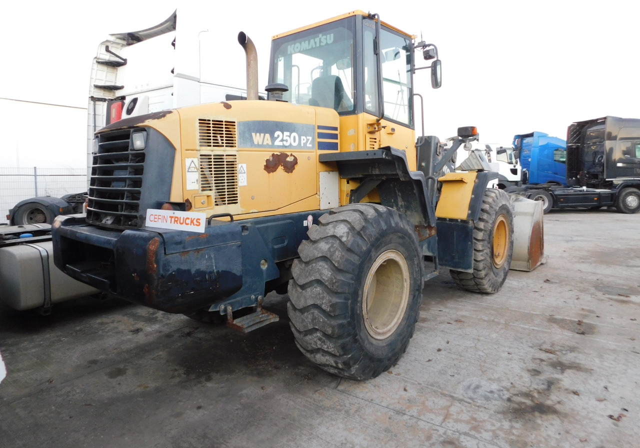 Komatsu Wa250pz 5 - Cargadora de ruedas: foto 4 Komatsu Wa250pz 5 - Cargadora de ruedas: foto 4