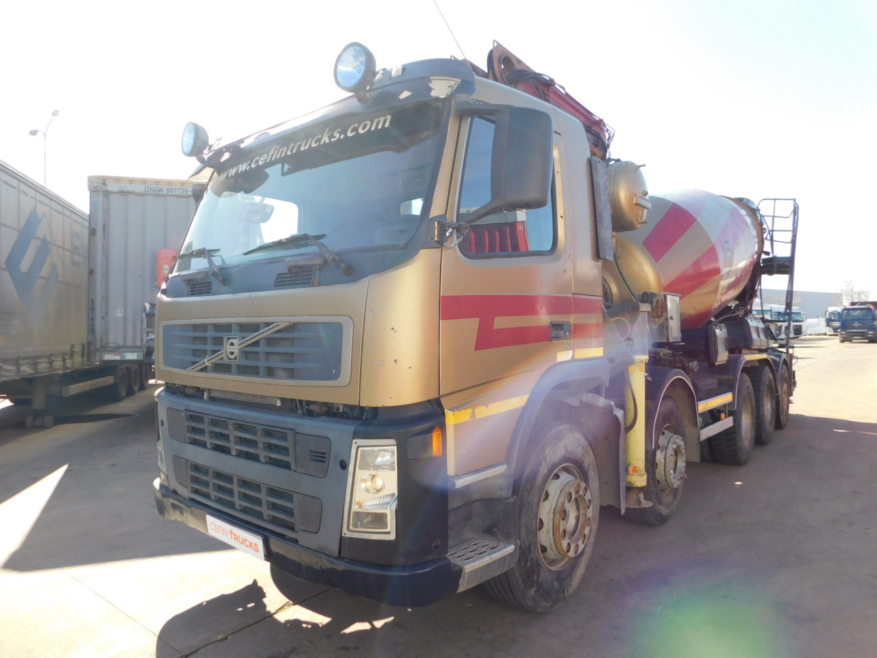 Volvo Pompa de beton cu mixer fm 9 - Camión hormigonera: foto 1 Volvo Pompa de beton cu mixer fm 9 - Camión hormigonera: foto 1
